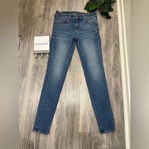 American eagle “next level stretch” skinny jeans size 4 long.